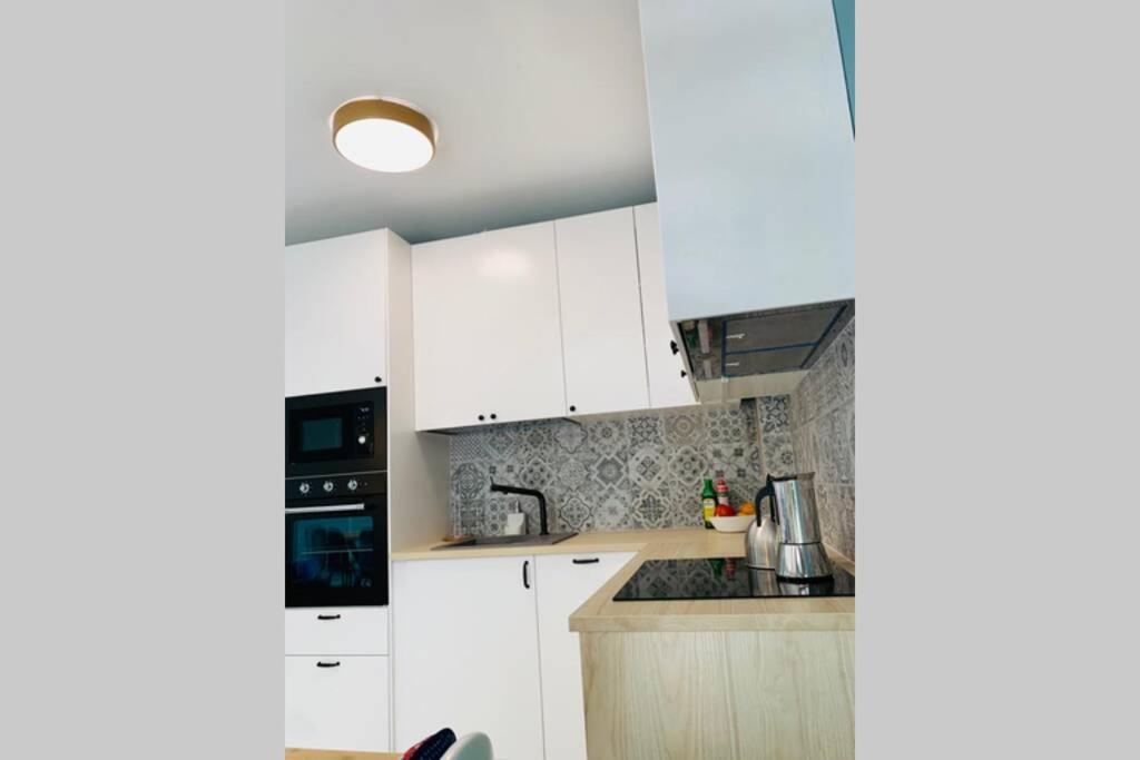 Uroczy Apartament Z Basenem I Kortem Tenisowym Побєрово Екстер'єр фото