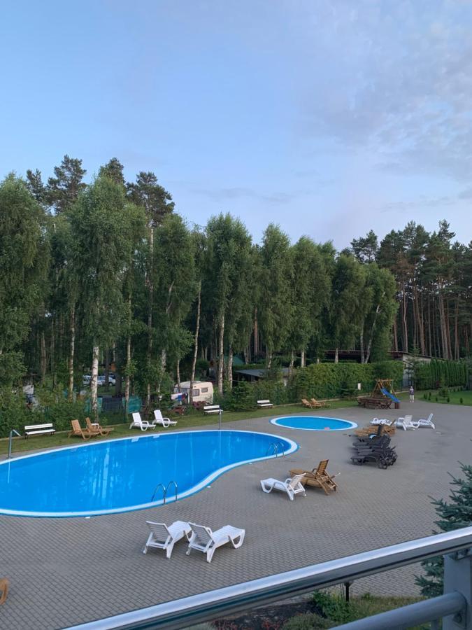 Uroczy Apartament Z Basenem I Kortem Tenisowym Побєрово Екстер'єр фото